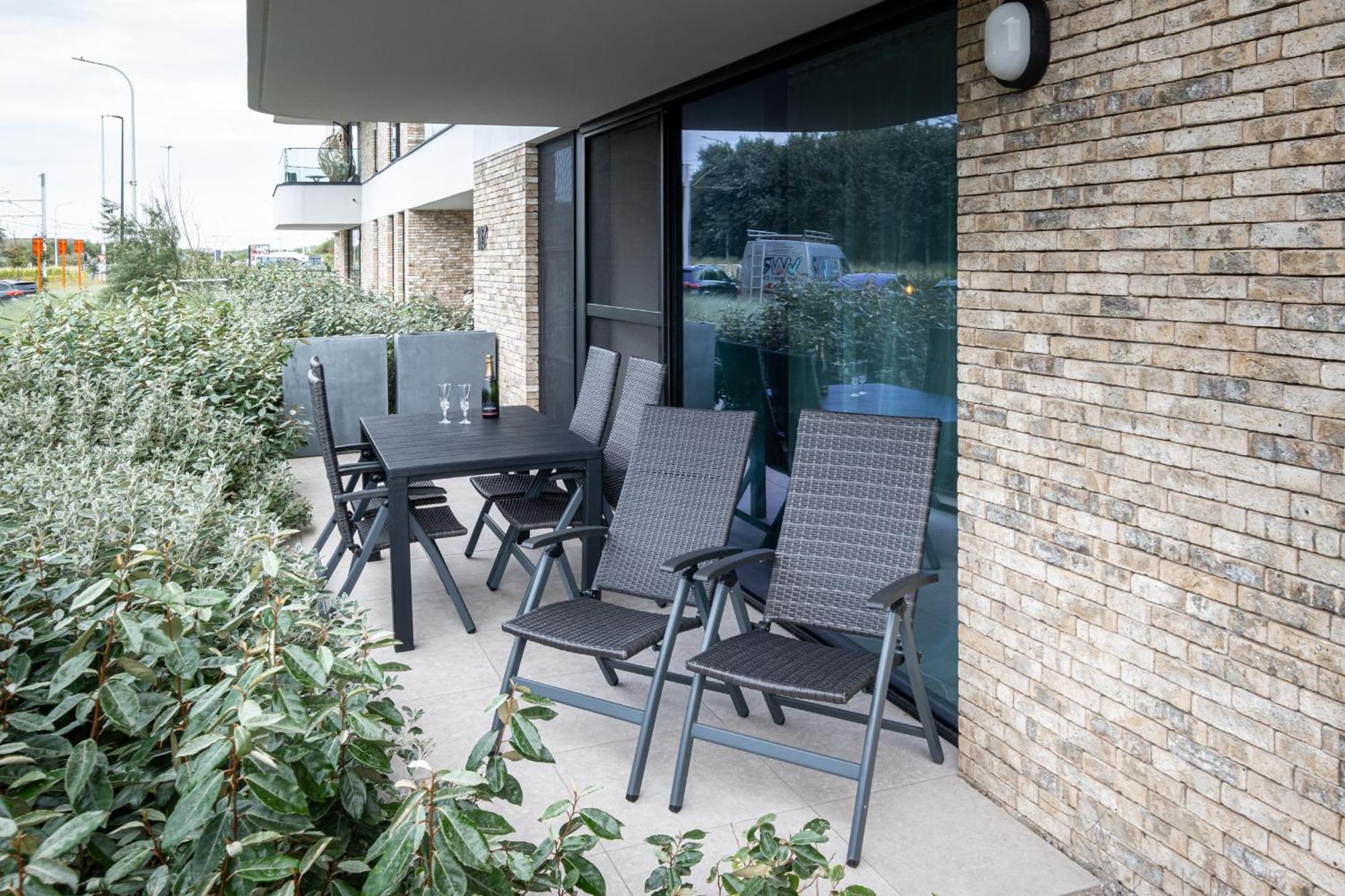 Vakantie-b'lankenberge The One Apartment *